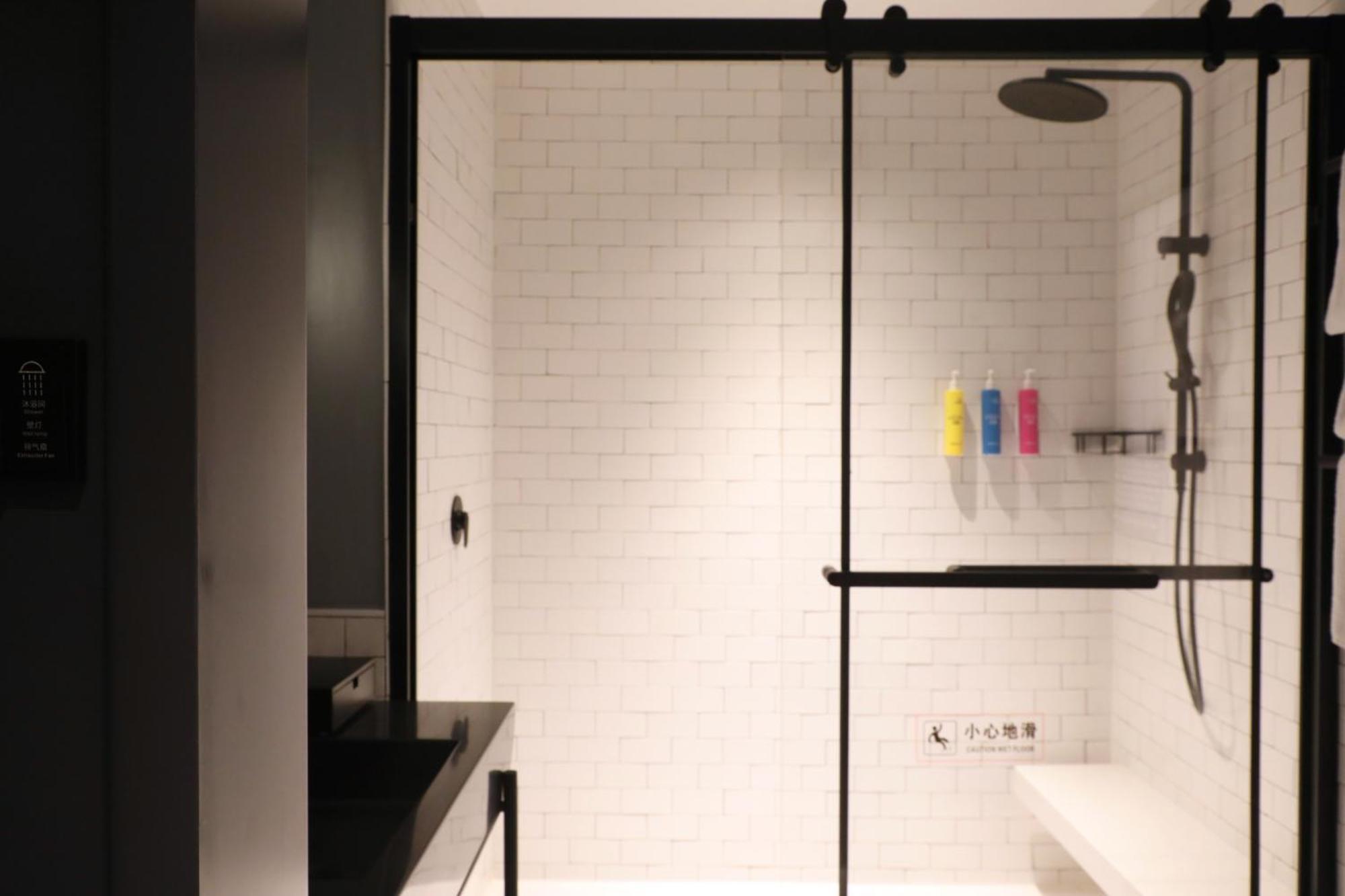 Moxy Shenzhen North Station Hotell Eksteriør bilde